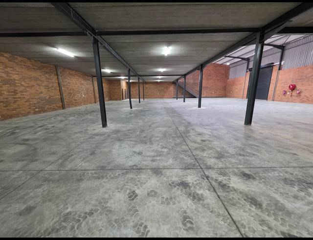 977M² WAREHOUSE TO LET IN ORMONDE
